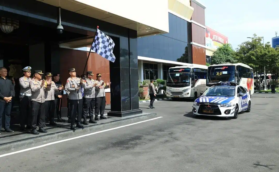 Kapolda Jatim Berangkatkan 1.013 Personel Amankan Pemilu 2024
