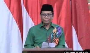 Pengamat : Mundurnya Menko Polhukam Mahfud MD dan Lonceng Terpuruknya Jokowi