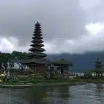 Ulun Danu Beratan Bali Ada Peningkatan Jumlah Kunjungan Pada Libur Isra Mikraj Dan Imlek 2024