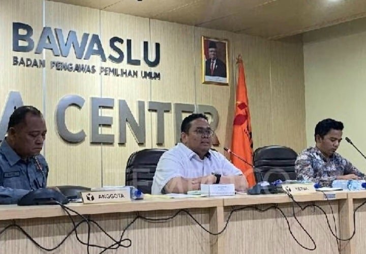 Peran Komisioner KPU dan Bawaslu dalam Penyelesaian Permasalahan Pemilu