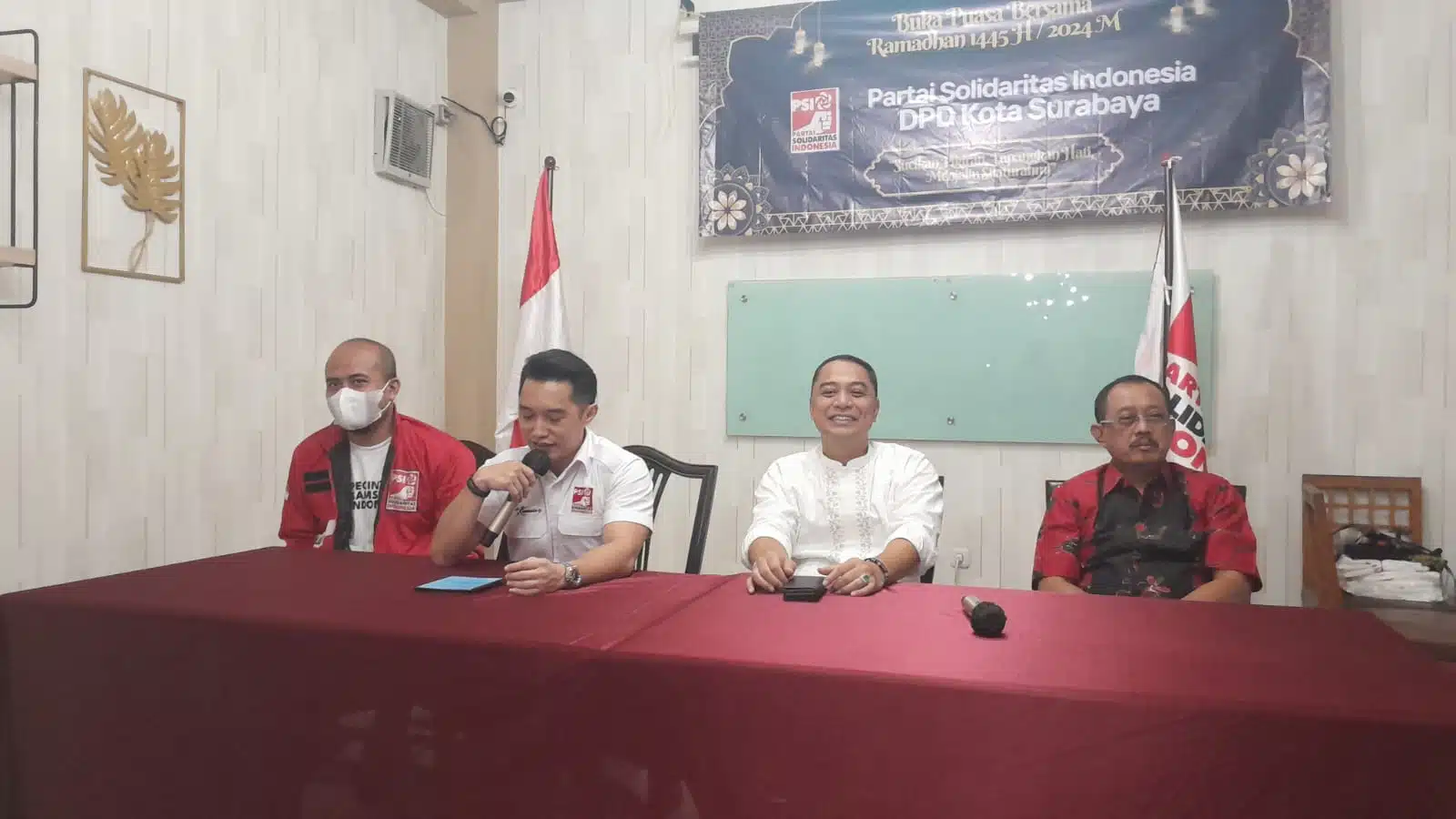 Eri Cahyadi Dan Armuji Kompak Hadiri Kegiatan Buka bersama PSI