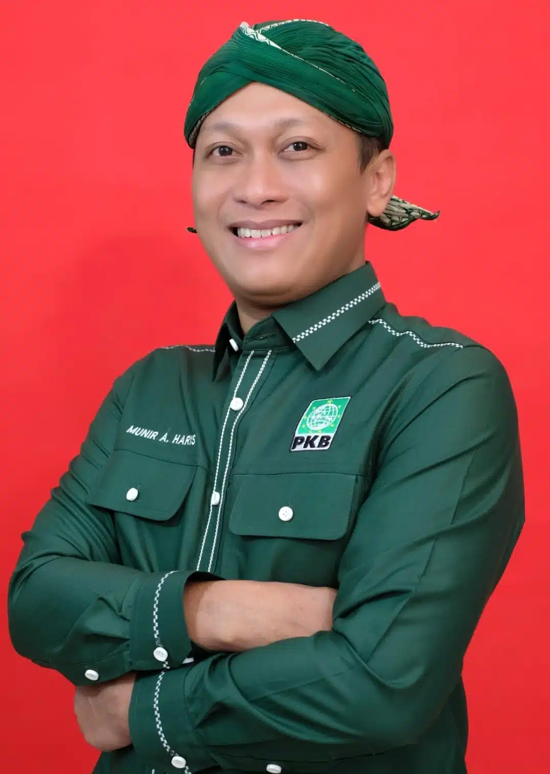 Munir Blangkon Ijo Yang Santri, Pengusaha sekaligus Politisi Muda