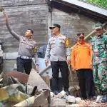 Pasca Gempa Polres Tuban bersama BPBD Beri Bantuan Warga Terdampak