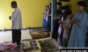 Toleransi dan Keharmonisan Saat Umat Muslim Shalat Tarawih di Desa Adat Tuban Provinsi BaliBali