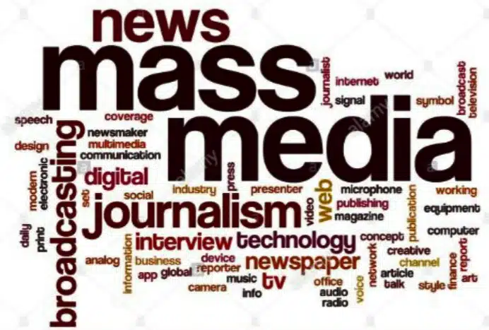 Peran Penting Media Massa dalam Masyarakat Demokrasi Indonesia