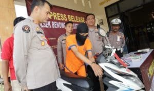 Dikejar Warga dan Polisi, Pelaku Curanmor Tercebur ke Selokan