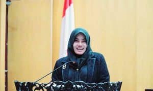 Bacakan Pendapat Akhir Fraksi PDI Perjuangan, Norma Yunita Bacakan Pantun Untuk Eri -Armuji