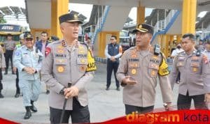 Kapolda Jatim Cek Kesiapan Pelayanan Mudik di Terminal Purabaya