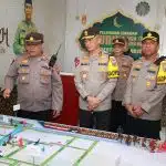 Kapolda Jatim Cek Pospam Pastikan Malam Jelang Lebaran Aman dan Kondusif