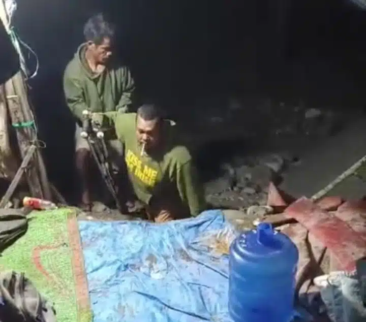 Mengais Rejeki ‘Mencetek’ Kehidupan Sehari-Hari Dari Para Pekerja Tambang Emas di Kotanopan
