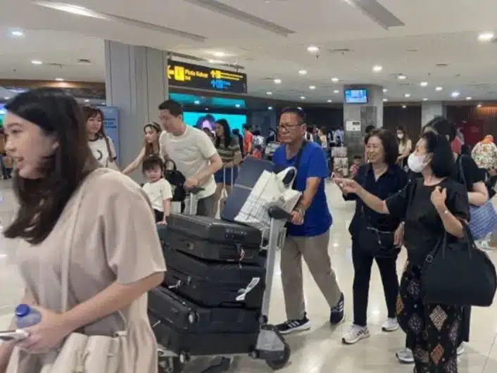 Kepadatan Penumpang di Bandara I Gusti Ngurah Rai Selama Libur Lebaran 2024 ebih Tinggi Dari Estimasi Sebelumnya