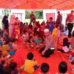 Kapolres Gresik Dampingi Kapolda Jatim dalam Baksos Gempa Bumi di Pulau Bawean