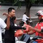 Inspiratif, Firhando Gumelar Berbagi Kebaikan dan Menciptakan Peluang Kerja