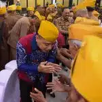 Peduli kepada Pejuang, Wali Kota Surabaya Dilantik Sebagai Anggota Veteran Kehormatan