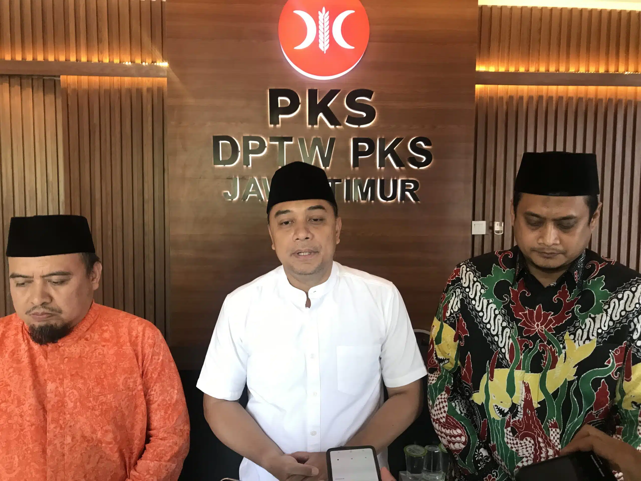 Tak Bareng Armuji, Eri Cahyadi Melakukan Pertemuan Tertutup Bersama Pengurus Di Kantor PKS Jatim