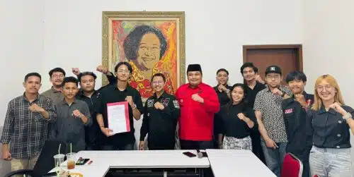Mahasiswa Desak UKT diturunkan , PDIP Surabaya : Sesuai Rekomendasi Rakernas V