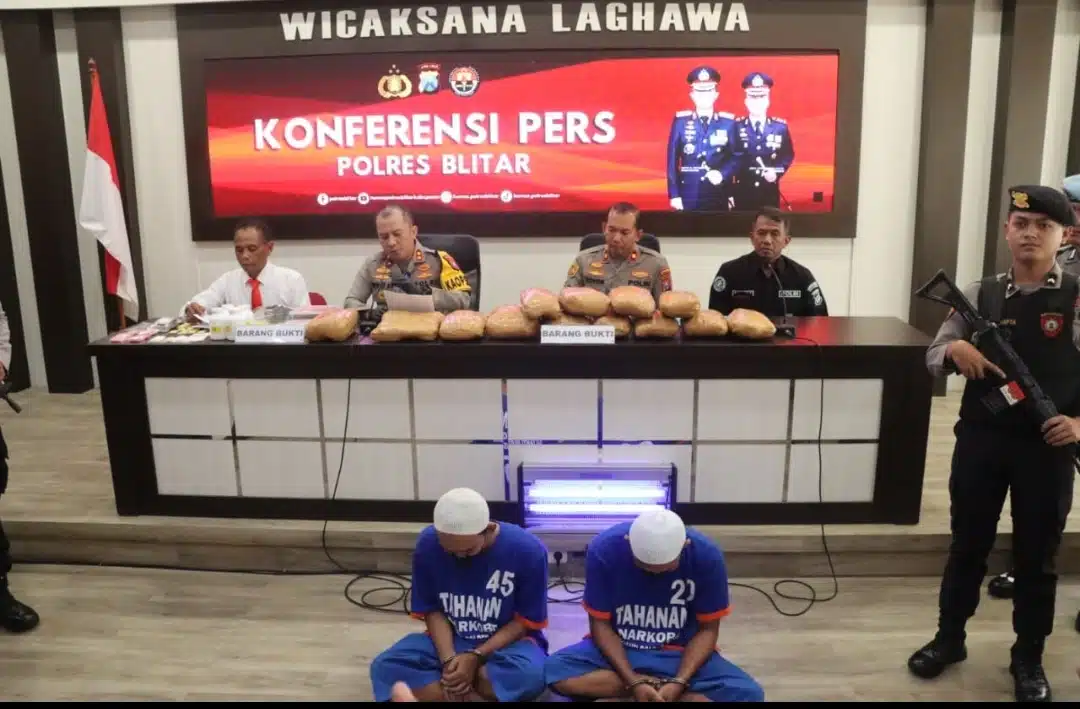 Polres Blitar Berhasil Amankan Pengedar Ganja Kering dan dobel L
