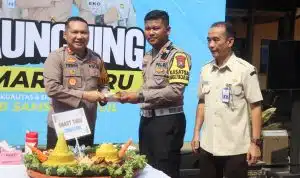 Tingkatkan Pelayanan Publik, Kapolres Pasuruan Resmikan Samsat Smart Thru