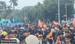 Perjuangan Buruh Indonesia Menuju Indonesia Emas 2045