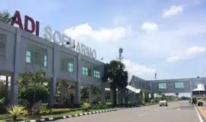 Antisipasi Dampak Penurunan Status Bandara Adi Soemarmo Solo dari Internasional ke Domestik terhadap Kunjungan Wisata