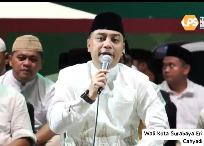 Gus Iqdam Pengajian Akbar di Balai Kota Surabaya Bagian Perayaan HUT Kota Surabaya ke-731