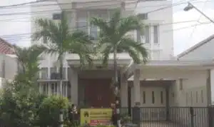 Klarifikasi Kasus Pemasangan Banner di Rumah Dr. Yoan Nursari Simanjuntak, S.H., M.Hum
