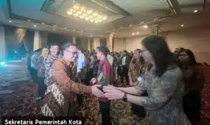 KPU Surabaya Melantik Anggota PPS untuk Pemilihan Gubernur dan Wakil Gubernur 2024