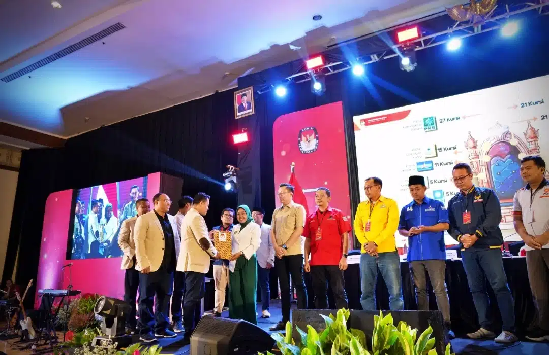120 Anggota DPRD Jatim Terpilih Ditetapkan: PKB Kembali Pimpin dengan 27 Kursi