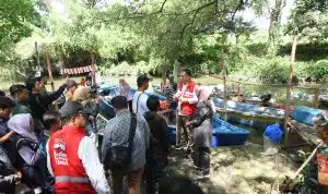 Kolaborasi dengan Pertamina, Wali Kota Eri Akan Bangun SPBU Khusus Nelayan