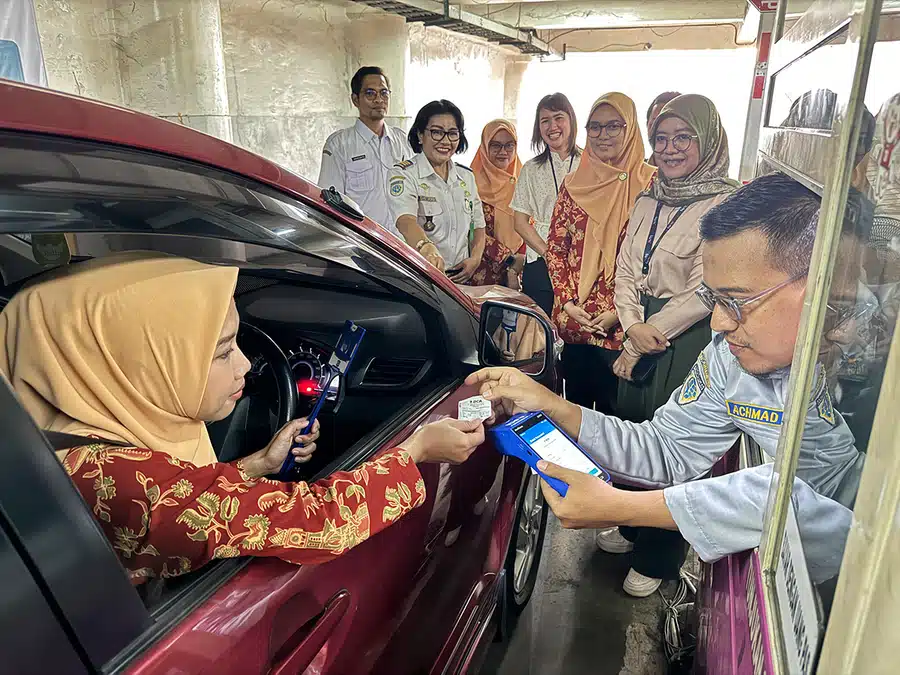 Dishub Surabaya Terapkan Pembayaran Parkir Cashless di Tujuh Titik
