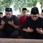 Wawali Armuji Dampingi Pramono Anung Ziarah Makam Bung Karno