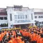 Kebijakan Gaji Tenaga Outsourcing: Risma vs Eri Cahyadi 20 Kebijakan Gaji Tenaga Outsourcing: Risma vs Eri Cahyadi