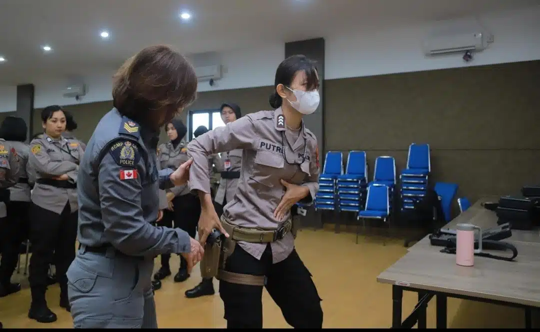 Putri “Bon-Bon” Polwan Polres Tuban Pertama Yang Tergabung Dalam Pasukan Perdamaian