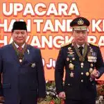 Menhan Prabowo Subianto Terima Penghargaan Tanda Kehormatan Bintang Bhayangkara Utama Polri