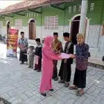 HUT ke-78 Bhayangkara, Polsek Ujungpangkah Berbagi Kebahagiaan Santuni Anak Yatim Piatu