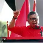 MEMPERKUAT TRADISI BERPIKIR DIALEKTIS, KRITIS DAN MEMBUMI