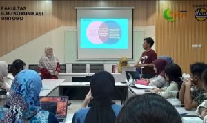Workshop Japelidi dan Fikom Unitomo: Kolaborasi Media dan Influencer untuk Lawan Hoaks