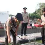 Kapolres Bangkalan Pimpin Ziarah Pahlawan Sambut Hari Bhayangkara ke-78