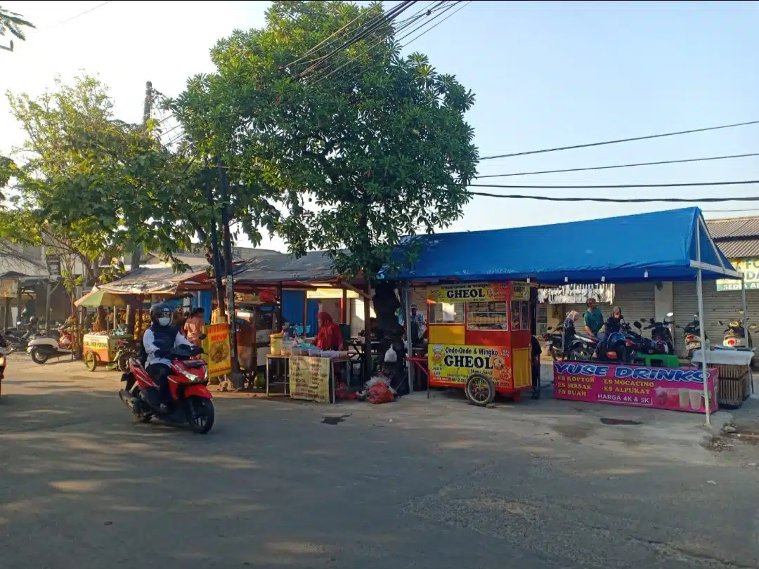Kontroversi Koperasi dan LPMK di Pasar Pagesangan: Pedagang Harap Campur Tangan Saber Pungli