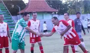 Plt Bupati Sidoarjo Cetak Gol dalam Laga Persahabatan dengan Tim Jurnalis WARAS FC