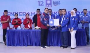 Eri Cahyadi Terima Surat Tugas dari PAN untuk Pilkada Surabaya 2024