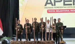 Eri Cahyadi Pimpin Sinergi Aplikasi Kota dalam Rakernas XVII APEKSI