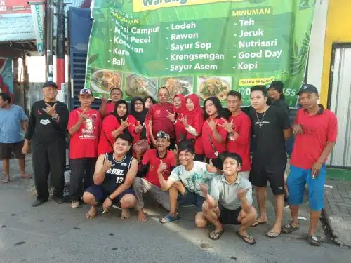 Kader PDIP Surabaya Resik-Resik Kampung, Serap Aspirasi Untukk Eri Cahyadi-Armuji