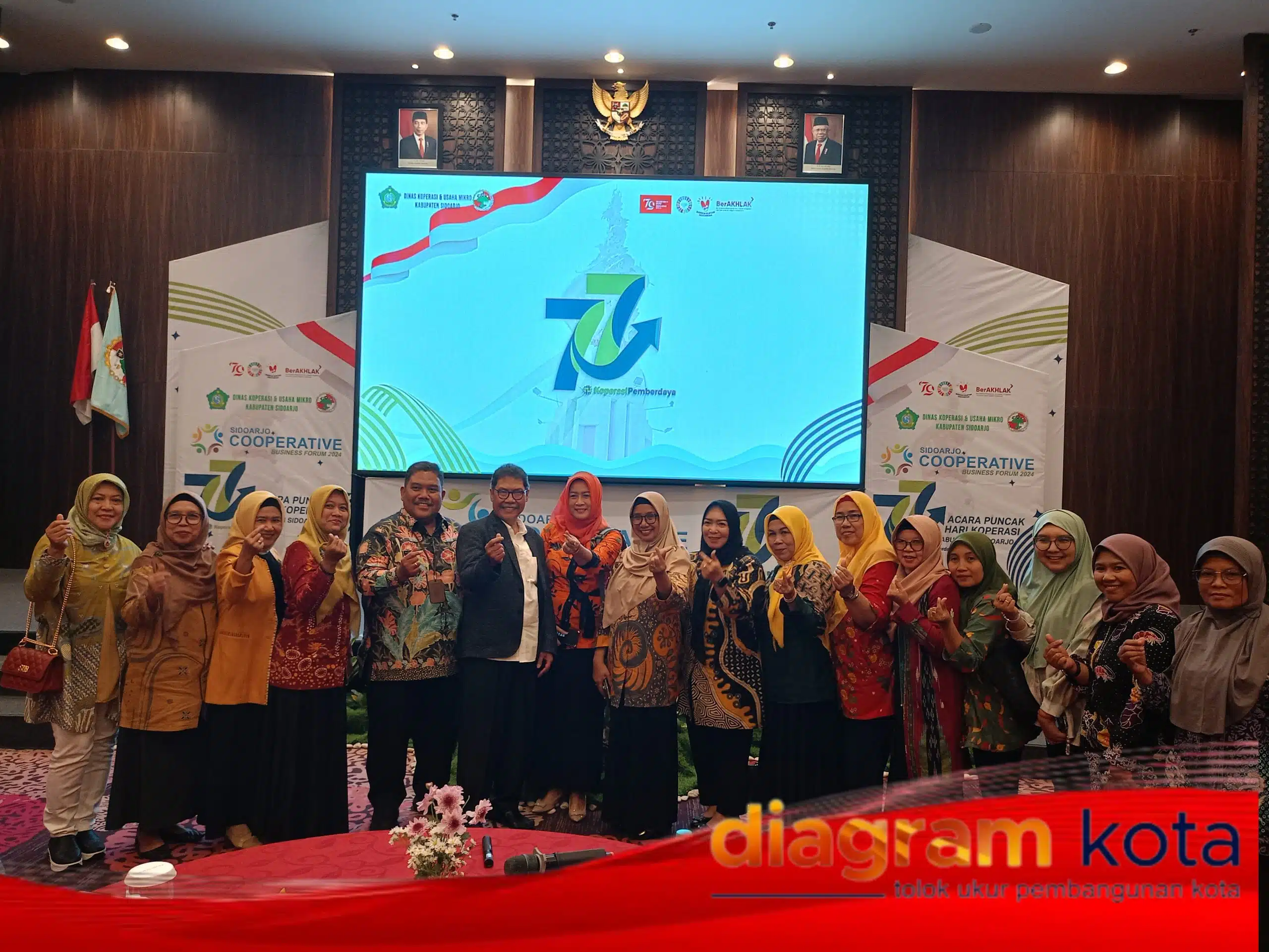 Dinas Koperasi Sidoarjo Peringati Hari Koperasi ke-77 di Fave Hotel