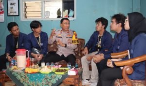 Mahasiswa IPB dan Warga Sambut Positif Program ‘Jumat Curhat Door to Door’ Polres Batu