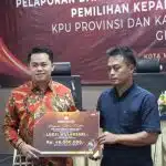 Dua Pantarlih Wafat, KPU Jatim Beri Santunan kepada Keluarga