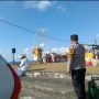 Bhabinkamtibmas Desa Kesiman Petilan Kawal Aman Upacara Melasti di Pantai Padang Galak