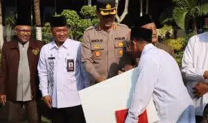 Polres Malang Salurkan Bantuan di HUT RI ke-79: Fokus pada Rumah Ibadah dan Sosial