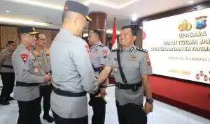 Kapolda Jatim Irjen Pol Imam Sugianto Pimpin Sertijab Dua Pejabat Utama