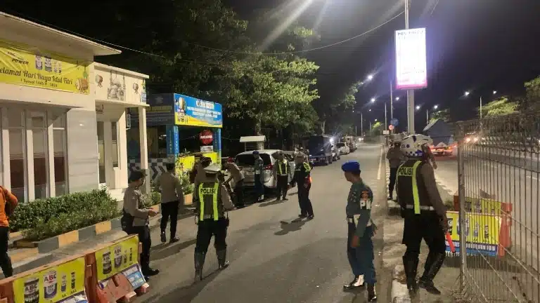 Sambut Pilkada 2024, Polres Pelabuhan Tanjung Perak Perkuat Patroli Gabungan
